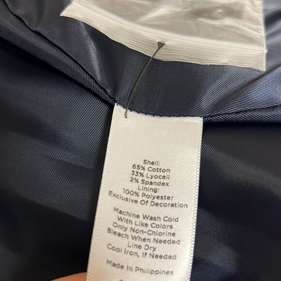 Talbots navy trench coat with suede trim. Size M/P - Picture 9 of 10